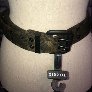 Torrid Size 2 belt